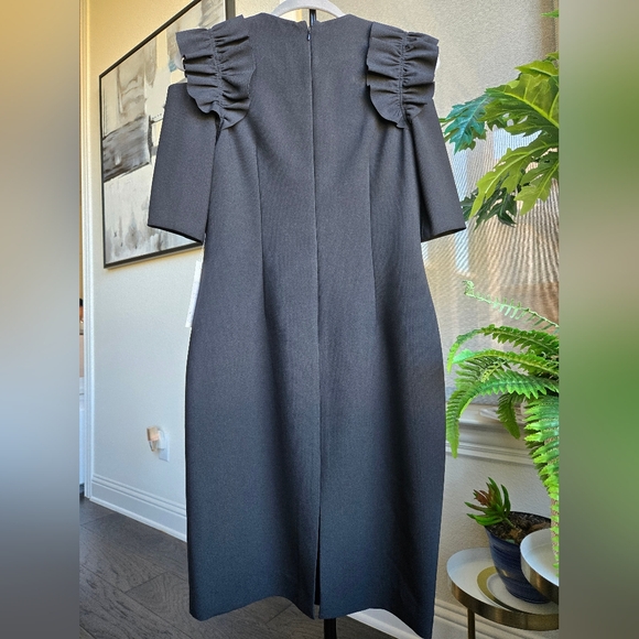 Teri Jon Ruffle Shoulder Sequin Bow Accent Black Dress Size 4 - Picture 3 of 8